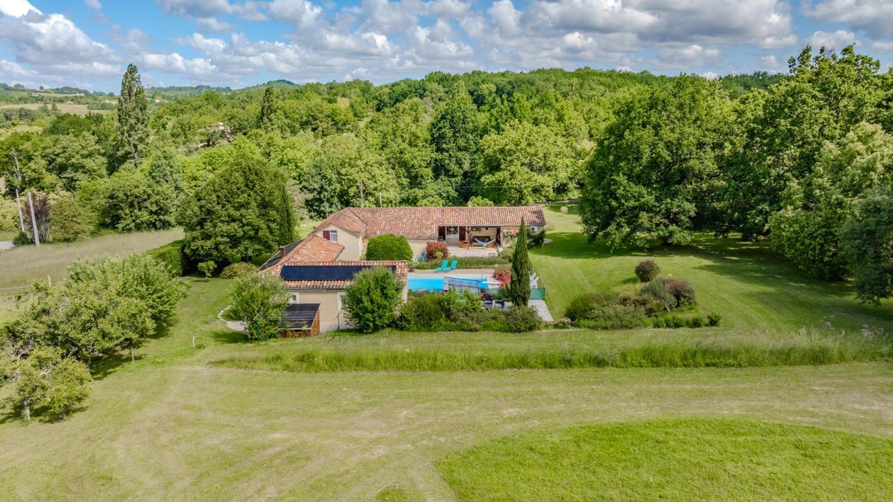Gites La Bakenia Villeneuve-sur-Lot Buitenkant foto